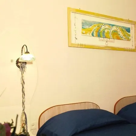 Apartman For Two Persons With Sea View In Near The Trogir